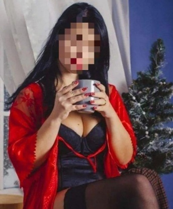 Мои услуги разнообразны: классический секс, эротический массаж, ролевые игры, стриптиз и многое другое. Гарантированы взаимное удовлетворение и конфиденциальность. Фото 100% мои, без обмана!❤️ Я живу в Москве и готова встретиться с вами в уютной атмосфере моей квартиры или приехать к вам. Позвольте себе погрузиться в мир наслаждения и разврата вместе со мной! 🌹💋 Отзывы о моих услугах вы можете почитать на моем личном сайте. Жду вас, милые джентльмены, для приятных встреч в Москве! 💫 Евгения